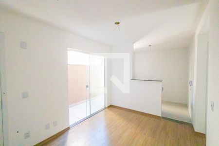Apartamento à venda com 2 quartos, 60m² em Paquetá, Belo Horizonte