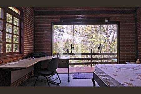 Suíte de casa de condomínio para alugar com 3 quartos, 1000m² em Retiro do Chale, Brumadinho