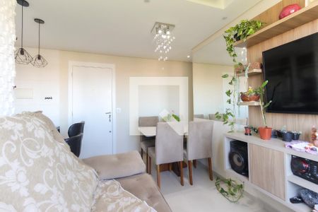 Sala de apartamento para alugar com 2 quartos, 47m² em Conjunto Residencial José Bonifácio, São Paulo