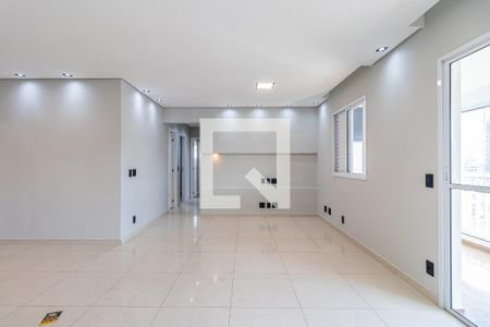 Sala de apartamento à venda com 3 quartos, 105m² em Jardim Tupanci, Barueri