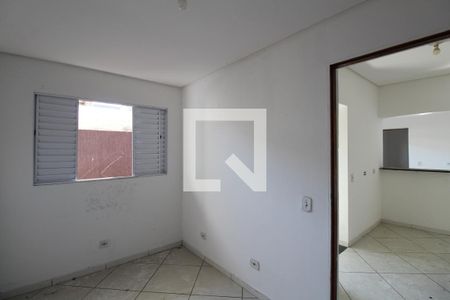 Quarto 2 de casa para alugar com 2 quartos, 60m² em Jardim Santa Adelia, São Paulo