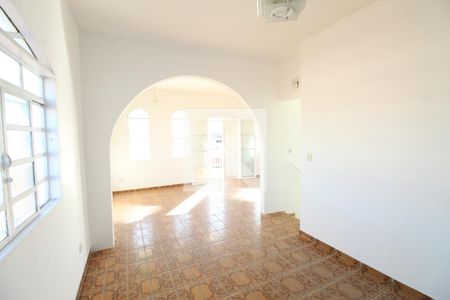 Sala de casa para alugar com 4 quartos, 174m² em Vila Industrial, São José dos Campos