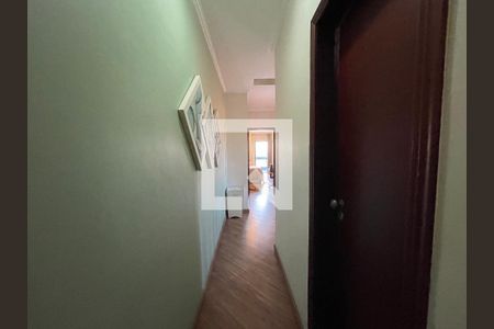 Corredor de casa à venda com 3 quartos, 182m² em Butantã, São Paulo