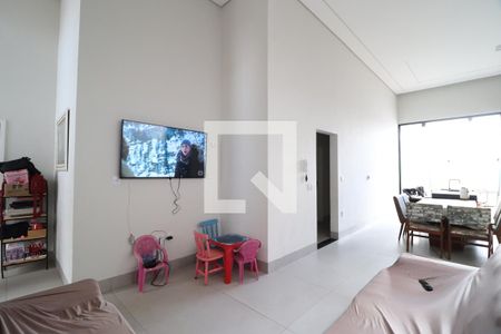 Sala de casa para alugar com 4 quartos, 170m² em Novo Mundo, Uberlândia