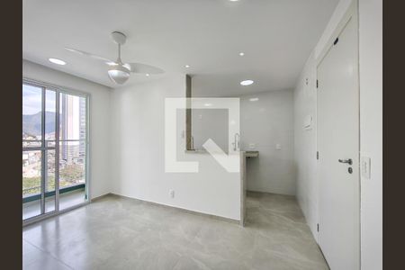 Sala de apartamento para alugar com 2 quartos, 44m² em Santo Cristo, Rio de Janeiro