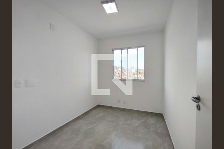 Quarto 1 de apartamento para alugar com 2 quartos, 44m² em Santo Cristo, Rio de Janeiro