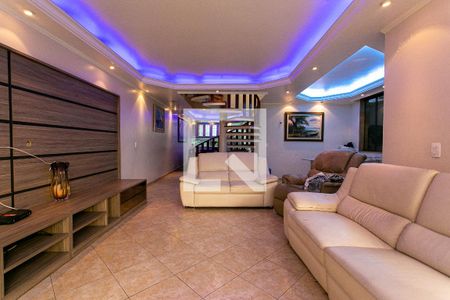 Sala de casa à venda com 3 quartos, 400m² em Vila Carrão, São Paulo