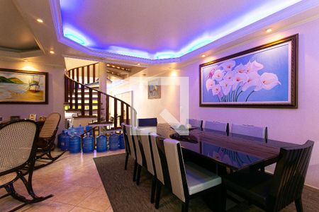 Sala de casa à venda com 3 quartos, 400m² em Vila Carrão, São Paulo