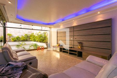 Sala de casa à venda com 3 quartos, 400m² em Vila Carrão, São Paulo