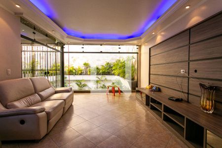 Sala de casa à venda com 3 quartos, 400m² em Vila Carrão, São Paulo