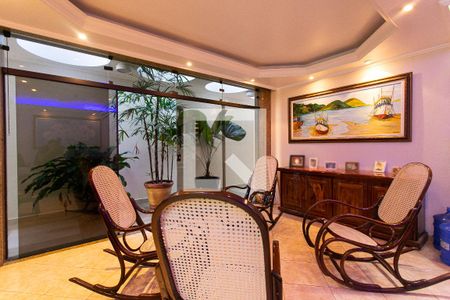 Sala de casa à venda com 3 quartos, 400m² em Vila Carrão, São Paulo