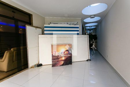 Sala de casa à venda com 3 quartos, 400m² em Vila Carrão, São Paulo