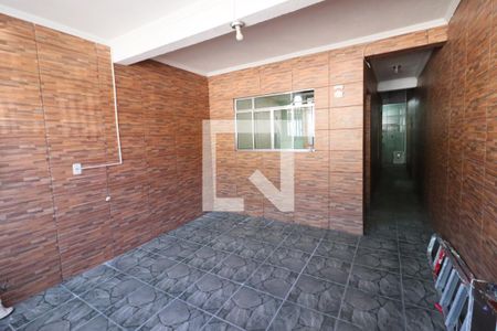 Garagem de casa à venda com 2 quartos, 100m² em Jardim Roberto, Osasco