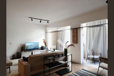 Sala de apartamento à venda com 2 quartos, 120m² em Cerqueira César, São Paulo