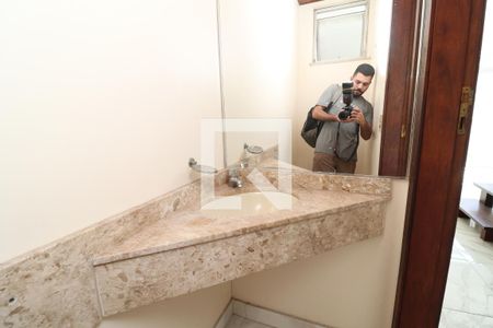 Lavabo de apartamento à venda com 3 quartos, 110m² em Jardim Guanabara, Rio de Janeiro
