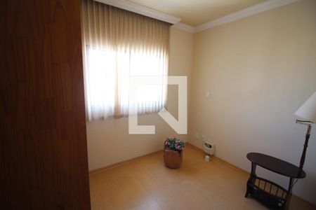 Quarto 1 de apartamento para alugar com 3 quartos, 90m² em Novo Eldorado, Contagem