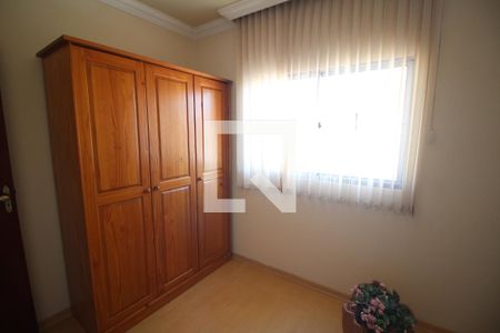 Quarto 1 de apartamento para alugar com 3 quartos, 90m² em Novo Eldorado, Contagem