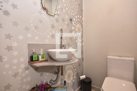 Lavabo da Sala de Tv de casa de condomínio à venda com 3 quartos, 250m² em Parque Monte Alegre, Taboão da Serra