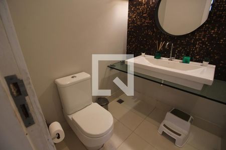 Lavabo de casa de condomínio para alugar com 7 quartos, 600m² em Freguesia (jacarepaguá), Rio de Janeiro
