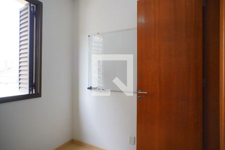 Quarto 1 de apartamento para alugar com 3 quartos, 75m² em Cristo Redentor, Porto Alegre