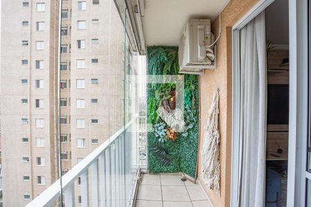 Varanda da sala de apartamento à venda com 3 quartos, 70m² em Taboão, Diadema