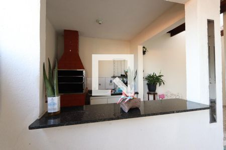 Casa à venda com 3 quartos, 180m² em Jardim Record, São Paulo