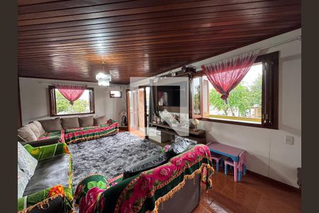 Sala de casa à venda com 3 quartos, 286m² em Santos Dumont, São Leopoldo