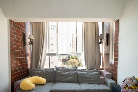Sala de apartamento à venda com 2 quartos, 72m² em Bela Vista, São Paulo