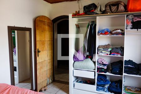 Quarto 1 de casa à venda com 5 quartos, 168m² em Vila Osasco, Osasco