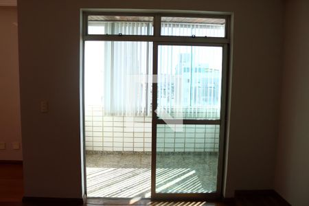 Sala de apartamento para alugar com 3 quartos, 120m² em Buritis, Belo Horizonte