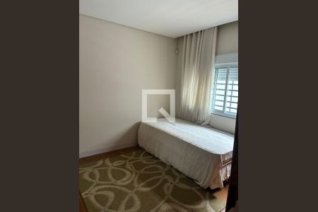 Quarto 1 de casa à venda com 4 quartos, 318m² em Vila Scarpelli, Santo André