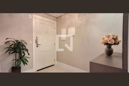 Hall de apartamento para alugar com 3 quartos, 111m² em Campinas, São José