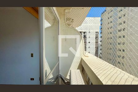 Sacada de apartamento à venda com 3 quartos, 105m² em Cerqueira César, São Paulo