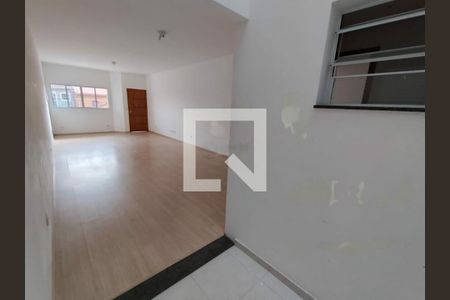 Casa à venda com 3 quartos, 300m² em Vila Granada, São Paulo