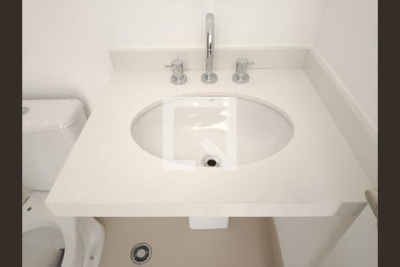 Banheiro Social de kitnet/studio à venda com 1 quarto, 24m² em Sumarezinho, São Paulo