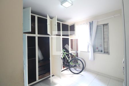 Quarto 2 de apartamento para alugar com 3 quartos, 80m² em Vila Sofia, São Paulo