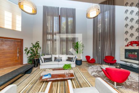 Sala 1 de casa à venda com 3 quartos, 560m² em Santa Lúcia, Belo Horizonte