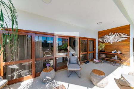 Varanda da Sala 2 de casa à venda com 3 quartos, 560m² em Santa Lúcia, Belo Horizonte