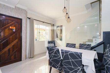 Sala de casa de condomínio para alugar com 3 quartos, 139m² em Jardim Ampliacao, São Paulo