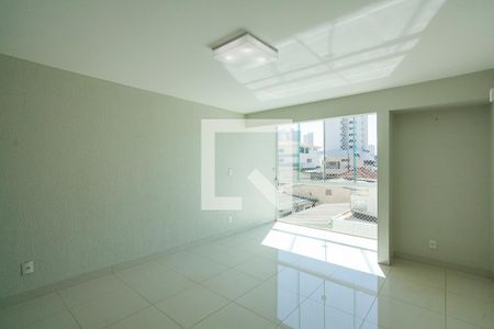Sala de apartamento para alugar com 3 quartos, 127m² em Osvaldo, Uberlândia