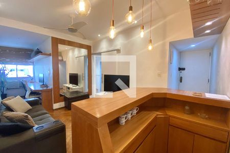 Sala  de apartamento à venda com 1 quarto, 46m² em Ipanema, Rio de Janeiro
