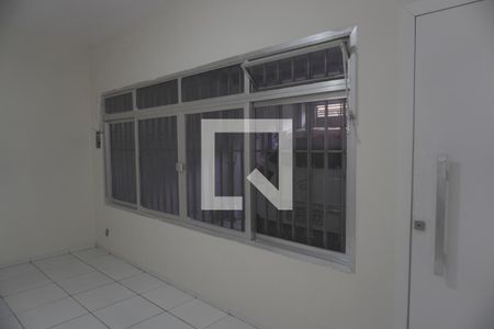 Casa para alugar com 4 quartos, 280m² em Jardim Lageado, São Paulo
