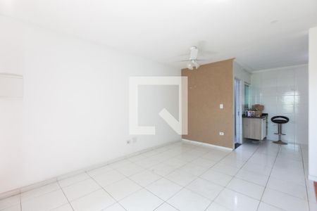 Sala de casa de condomínio para alugar com 3 quartos, 111m² em Cidade Antônio Estevão de Carvalho, São Paulo