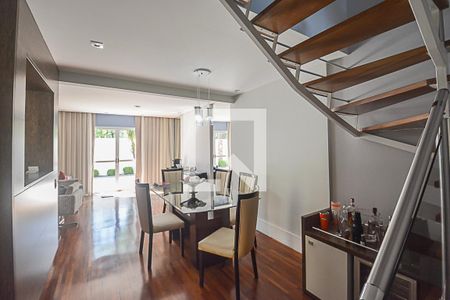 Sala de casa de condomínio à venda com 3 quartos, 210m² em Dos Casa, São Bernardo do Campo