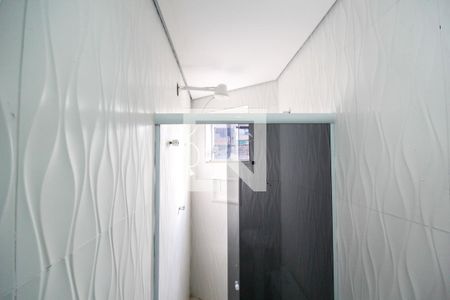 Banheiro de kitnet/studio para alugar com 1 quarto, 44m² em Jardim Paulistano (zona Norte), São Paulo