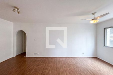 Sala de apartamento para alugar com 2 quartos, 73m² em Cerqueira César, São Paulo