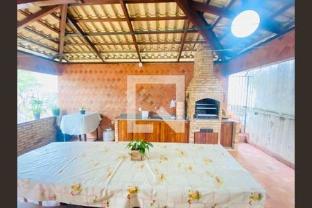 Casa à venda com 5 quartos, 400m² em Santa Amelia, Belo Horizonte