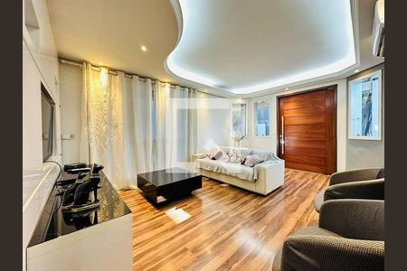 Casa à venda com 3 quartos, 360m² em Heliópolis, Belo Horizonte