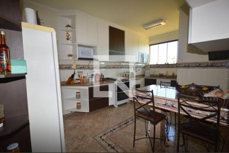 Casa à venda com 4 quartos, 385m² em Jardim Atlântico, Belo Horizonte