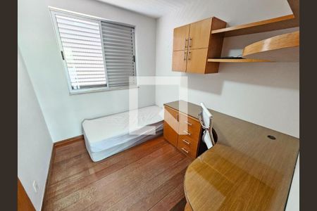 Casa à venda com 3 quartos, 211m² em Itapoã, Belo Horizonte